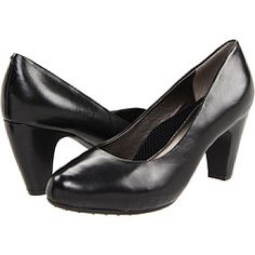 COMFY Easy Spirit Parnella Pumps!
